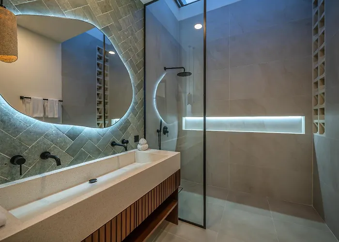 Larente - Elegant 2br Pool Retreat In Heart Of Bingin Вилла Улувату