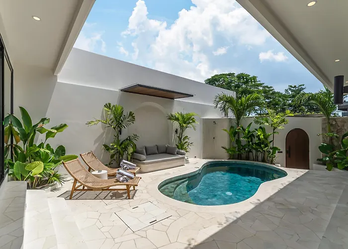 Larente - Elegant 2br Pool Retreat In Heart Of Bingin Villa