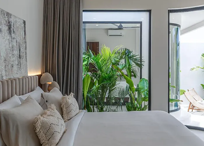 Larente - Elegant 2br Pool Retreat In Heart Of Bingin Улувату