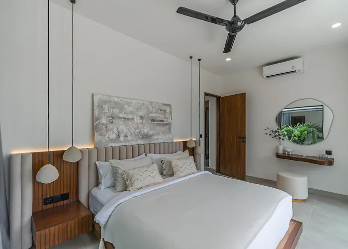 Larente - Elegant 2br Pool Retreat In Heart Of Bingin