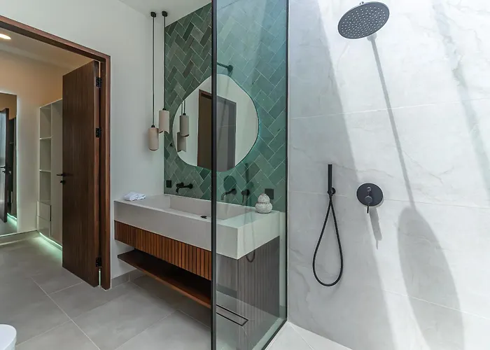 Вилла Larente - Elegant 2br Pool Retreat In Heart Of Bingin *