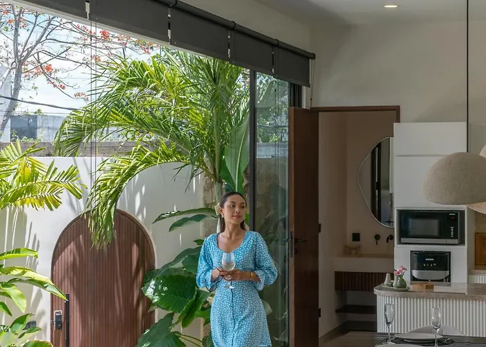 Larente - Elegant 2br Pool Retreat In Heart Of Bingin *